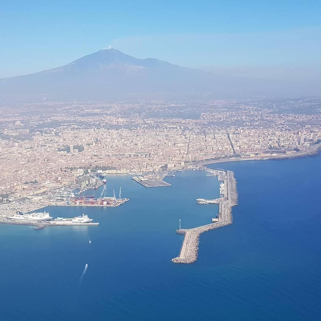 Appartamento I Puritani On The Beach جيارديني ناكسوس المظهر الخارجي الصورة